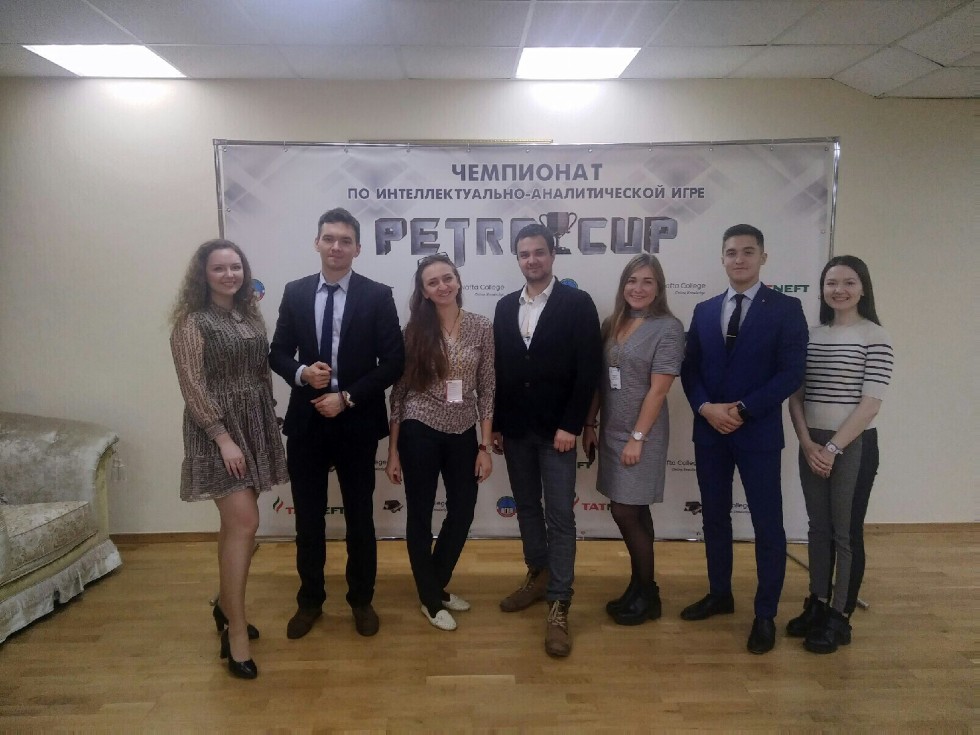Команда ИГиНГТ заняла призовое место в интеллектуальном состязании "PetroCup-2019"